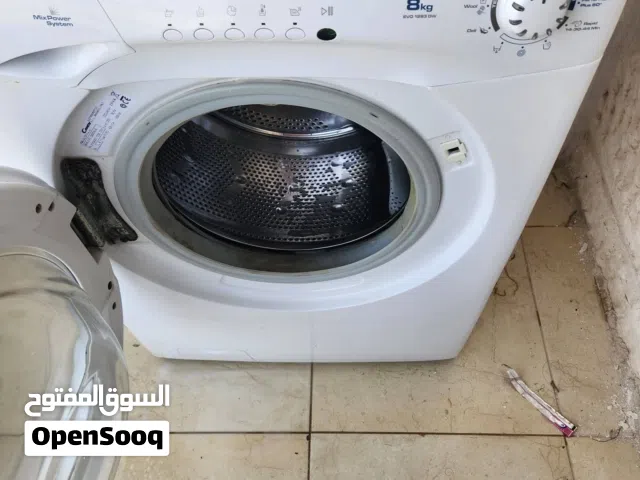 غسالة كاندي 8 كيلو وكولر فاملي مكسور من الجنب من بيت