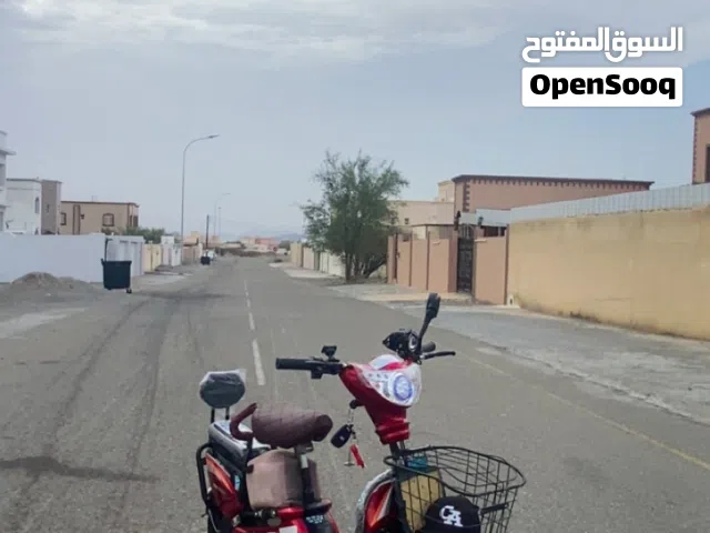 للبيع دراجه كهربائيه جديده و نضيفه