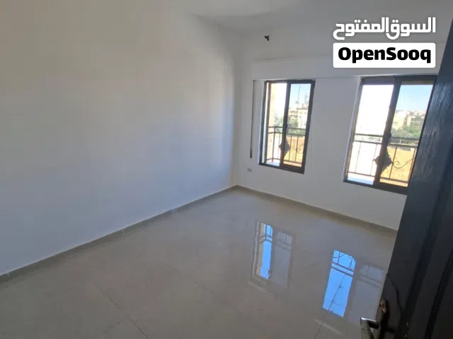 السابع ـ شقه فارغه للايجار مناسبه جدا لعرسان