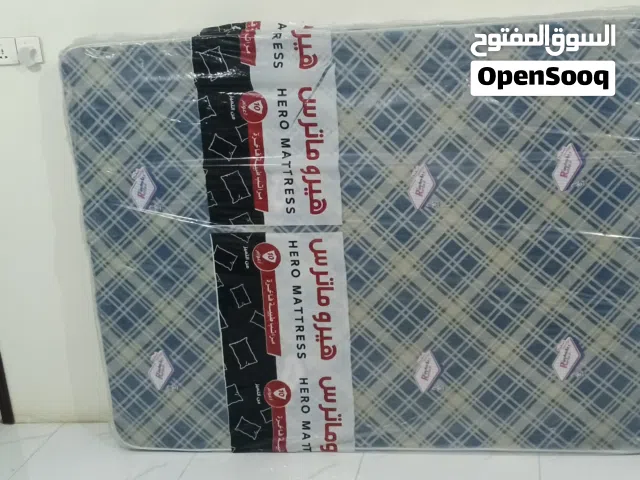 فرشة عائلي شبه جديد للبيع في محافظة إب