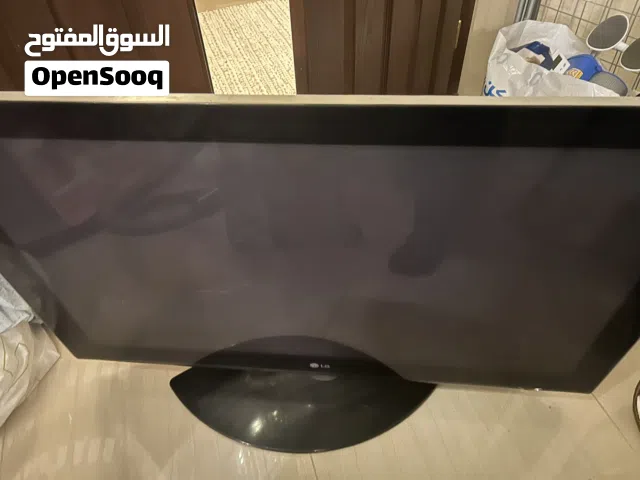 شاشه Lg للبيع 2011موديل 42 بوصه