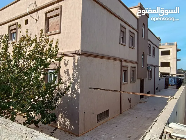 300 m2 More than 6 bedrooms Townhouse for Sale in Tripoli Al-Jabs
