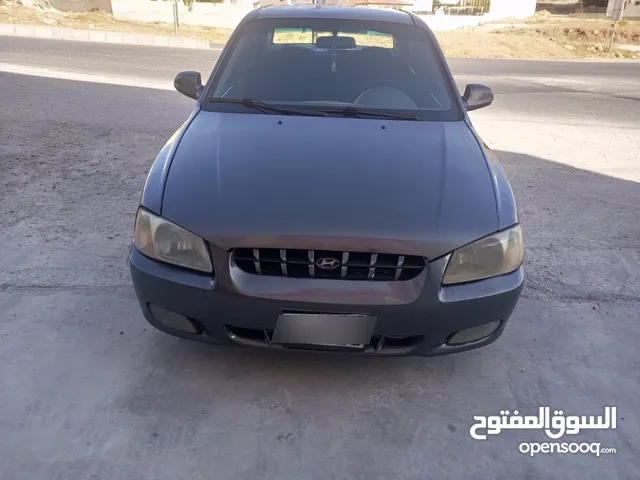 سيارة فيرنا للبيع موديل 2000