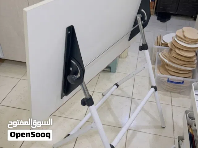 للبيع: طاولة رسم هندسي بحالة ممتازة