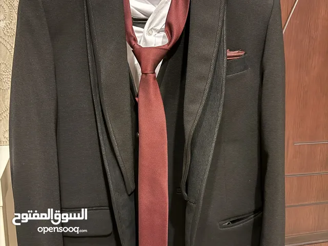 Formal Suit Suits in Northern Governorate