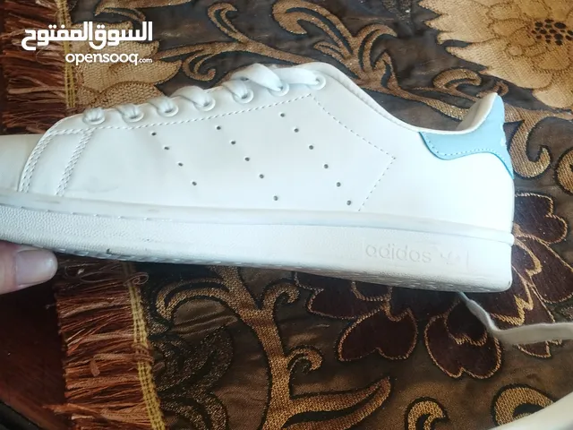 43.5 Sport Shoes in Amman