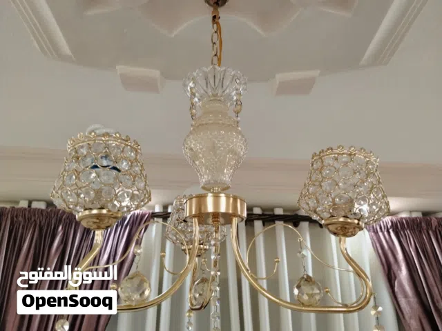 ثريا كريستال للبيع السعر 10 شبه جديدة