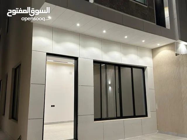 300m2 3 Bedrooms Apartments for Rent in Al Riyadh Ar Rimal