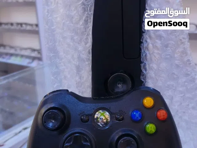 اكس بوكس مستعمل في حال الوكالة  فيه 150لعبه مع كامل ملحقاته الصليه