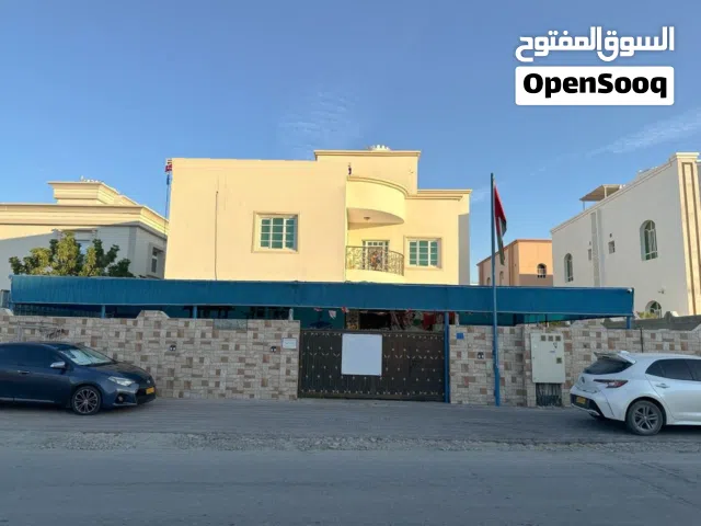 6 BR Villa for Sale in Al Amerat, Second Heights