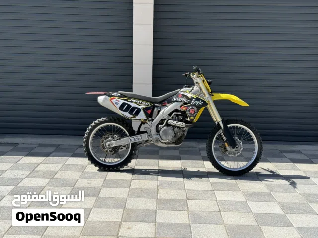 سوزوكي RMZ450 2016