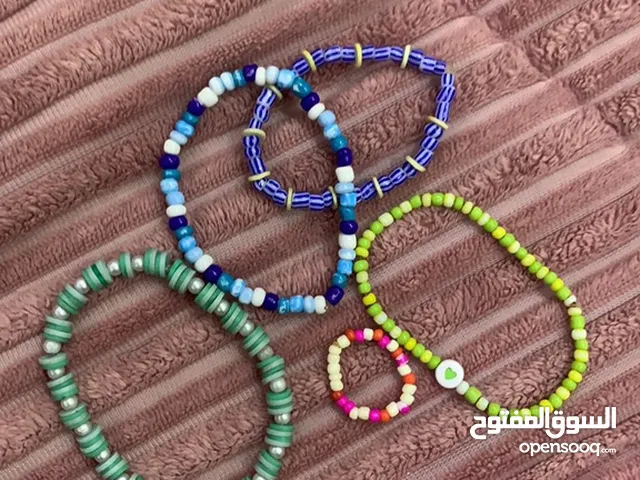 عرض فستانين من الولايات المتحدة مع أساور فقط ب 150 شيكل