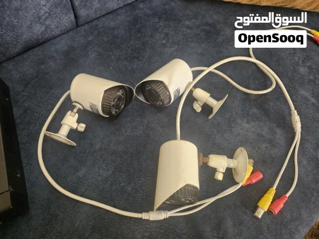 كاميرات عدد 3 مع كيس من غير هارديسك للبيع