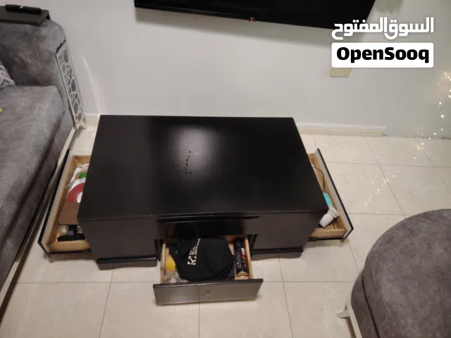 طاولة وسط تصبح طاولة سفرة تتسع ل 6 كراسي مع أجرار للتخزين