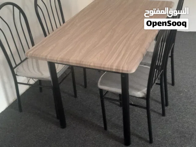طولت طعام 4كرسي جديد  مع التوصيل داخل الرياض  500ريال لتواصل وتس اوجوال