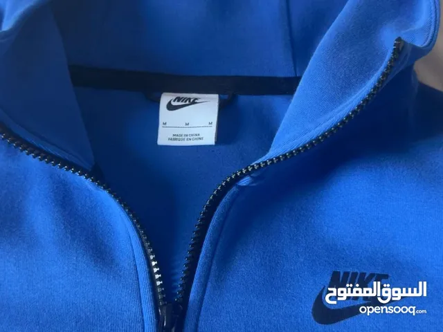 BRAND NEW NIKE TECH