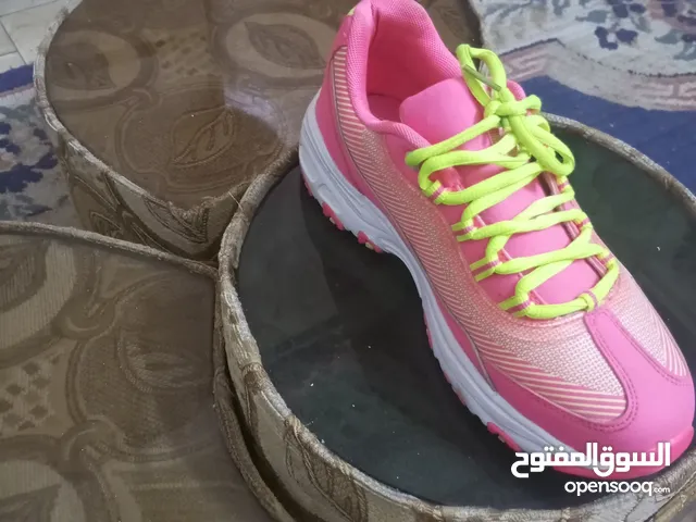 40 Casual Shoes in Amman