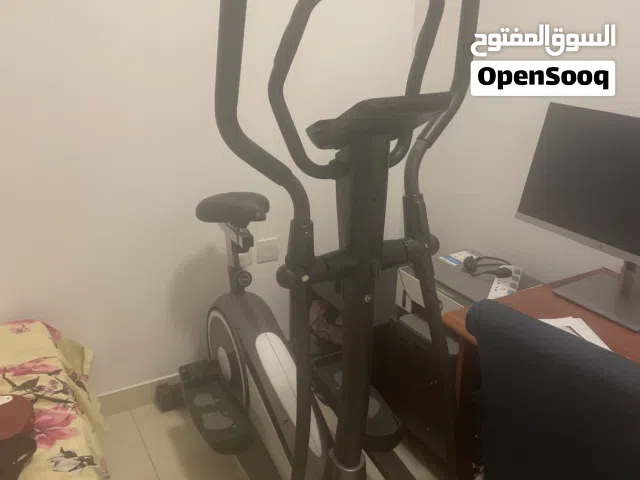 Cross trainer exercise machine
