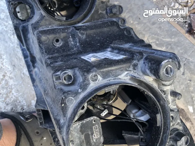 Lights Body Parts in Jenin