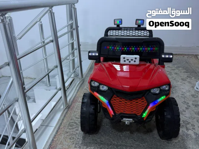 سيارة اطفال