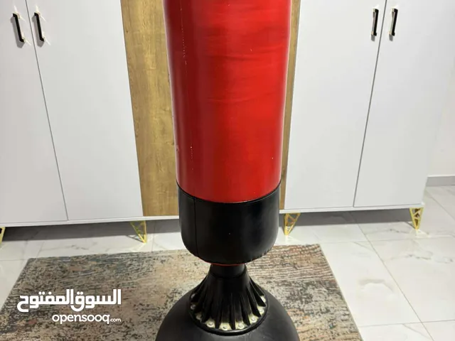 كيس ملاكمة بحالة شكل جيدة موجود برامالله الطيرة بسعر مناسب            ............................ .