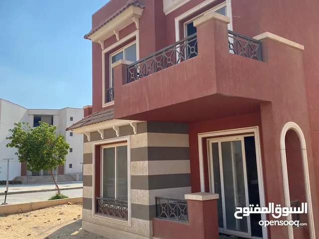 350 m2 4 Bedrooms Villa for Sale in Giza Sheikh Zayed