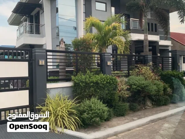 بيت للبيع بالنرجس فئة C  على شارع 15 متر