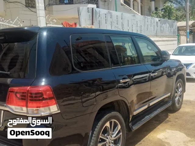 2020 تويوتا لاند كروزر GXR