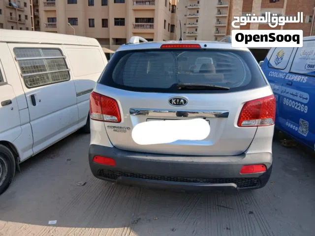 2013 كيا سورينتو LX
