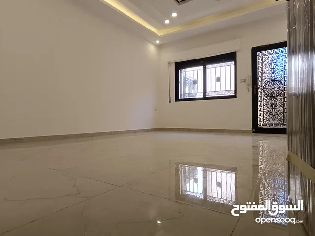 شقه للبيع اقساط جديده في طبربور ابو عليا مقابل حديقة الوفاء والعهد
