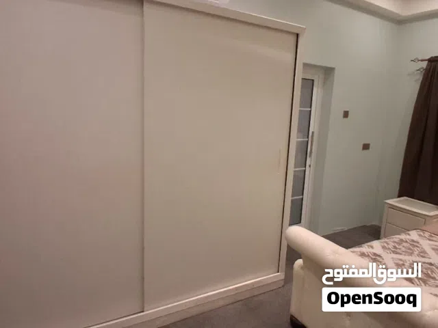 أثاث بيت كامل للبيع بسبب السفر بحالة ممتازة 295 دينار. والجاد ما ليه غير طيب الخاطر