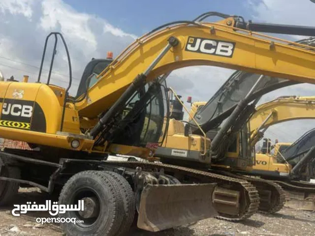 2011 Tracked Excavator Construction Equipments in Al Dhahirah