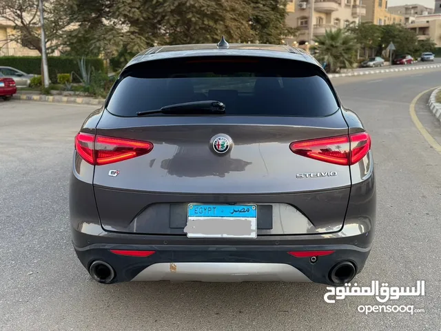 Alfa romio stelvio 2020