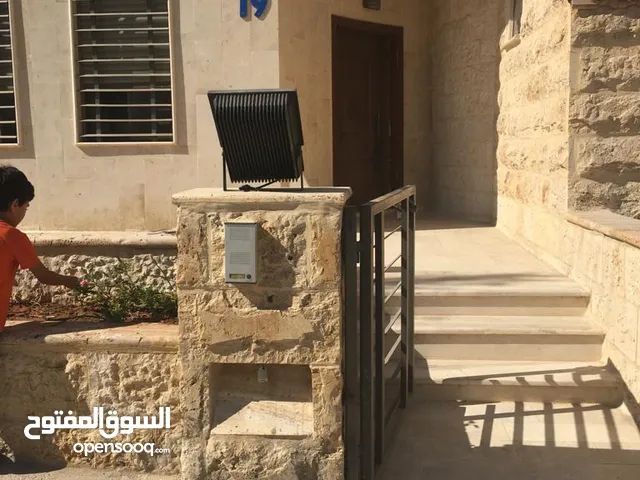150 m2 More than 6 bedrooms Apartments for Sale in Amman Jubaiha