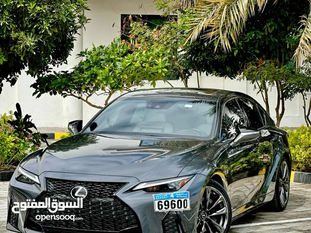 Lexus IS IS 350 in Muscat