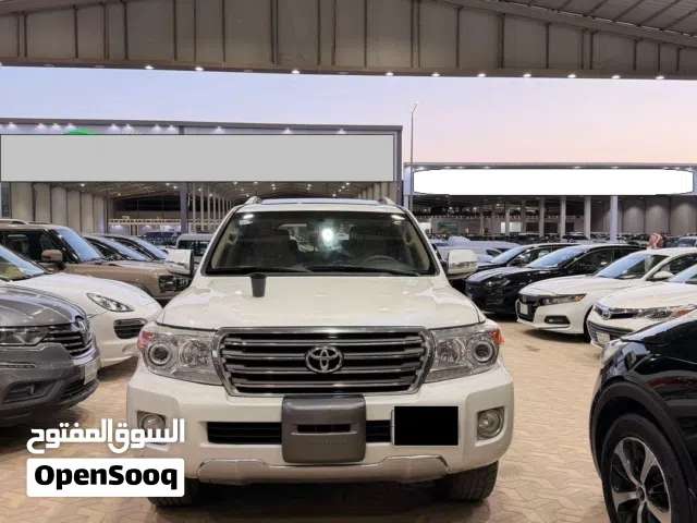 2015 Toyota Land Cruiser GXR