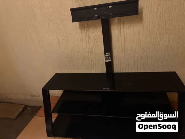 طاولة تلفزيون