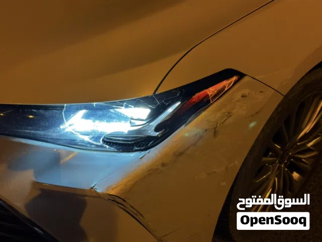 2021 تويوتا افالون Limited