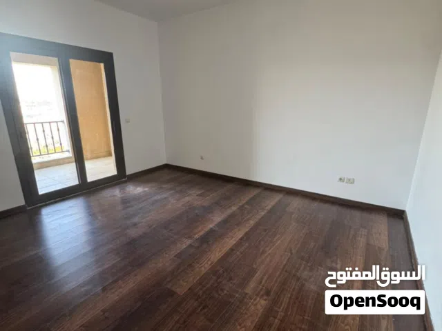 شقه للايجار كومبوند ميفيدا