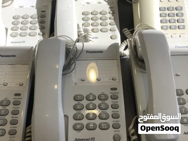 للبيع :_ عدد 9 تليفونات خطوط ارضية الهاتف ياتي بمدخل خطين بحالة ممتازه ..