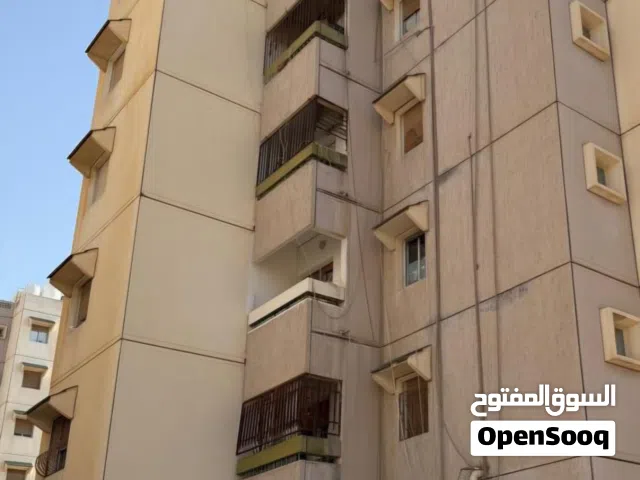 استديو للبيع مدينة طرابلس في منطقة الفرناج جهة مدخل جامعة طرابلس العمارات الطبي