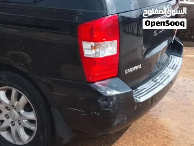 2009 كيا كرنفال LX
