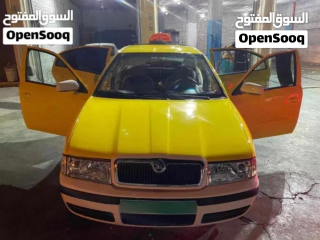 سيارة عمومي أصفر للبيع