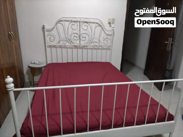 دولاب كبير + سرير نفر ونص للبيع