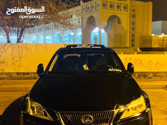 Used Lexus IS in Northern Governorate