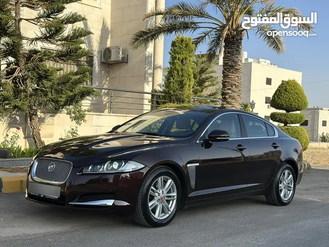JAGUAR XF 2013 Full loaded (مخزنة) وارد الوكالة وصيانة الوكالة قاطعة مسافة 40 الف كم