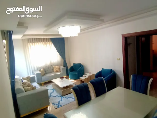شقة أرضية مفروشة ومميزة للبيع