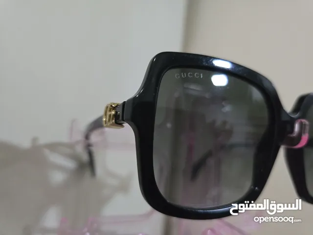نظارات شمسية Gucci مستعملة للبيع