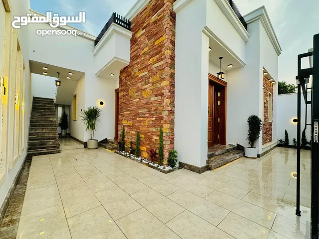 180 m2 3 Bedrooms Villa for Sale in Tripoli Ain Zara