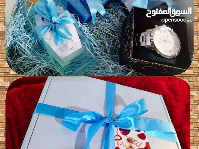 من عنا تختاري هديتك المناسبة... وبسعر جداً مناسب!    محتويات البكج المميز:  ساعة ستانلس بلون فضي